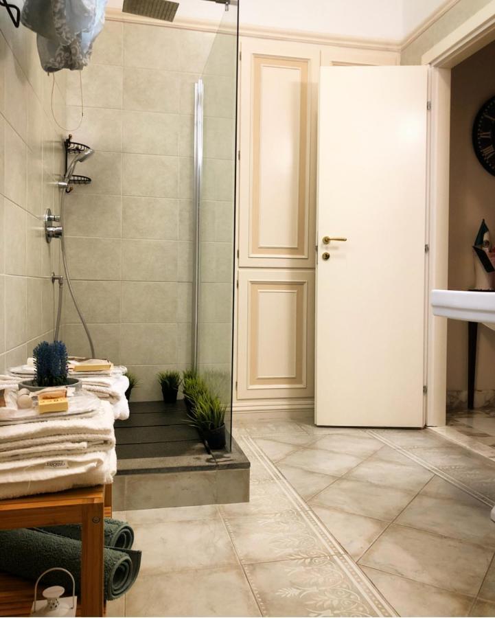 Bed and Breakfast Artis Domus Napoli Esterno foto