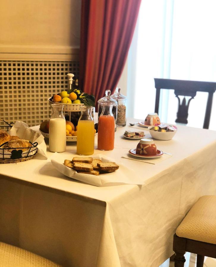 Bed and Breakfast Artis Domus Napoli Esterno foto
