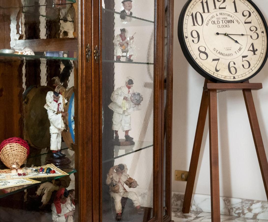 Bed and Breakfast Artis Domus Napoli Esterno foto