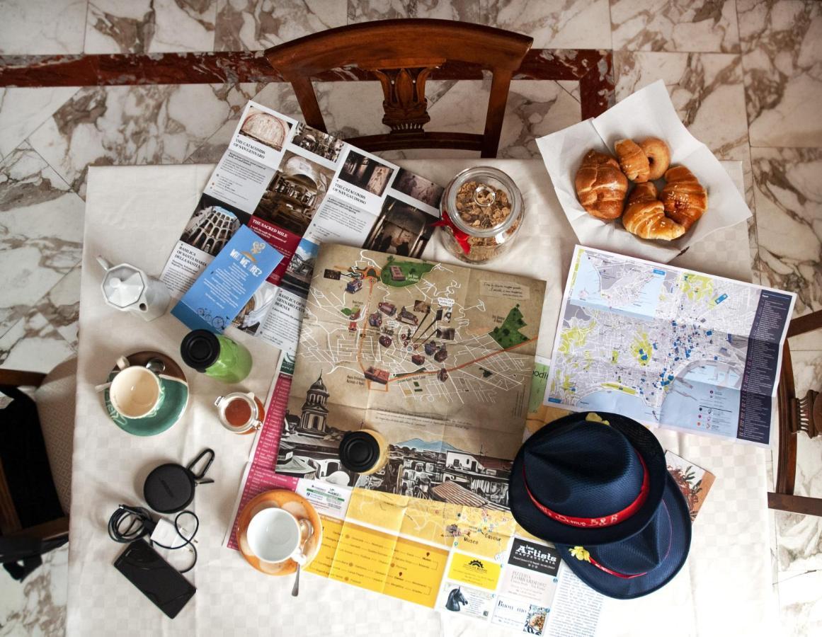 Bed and Breakfast Artis Domus Napoli Esterno foto