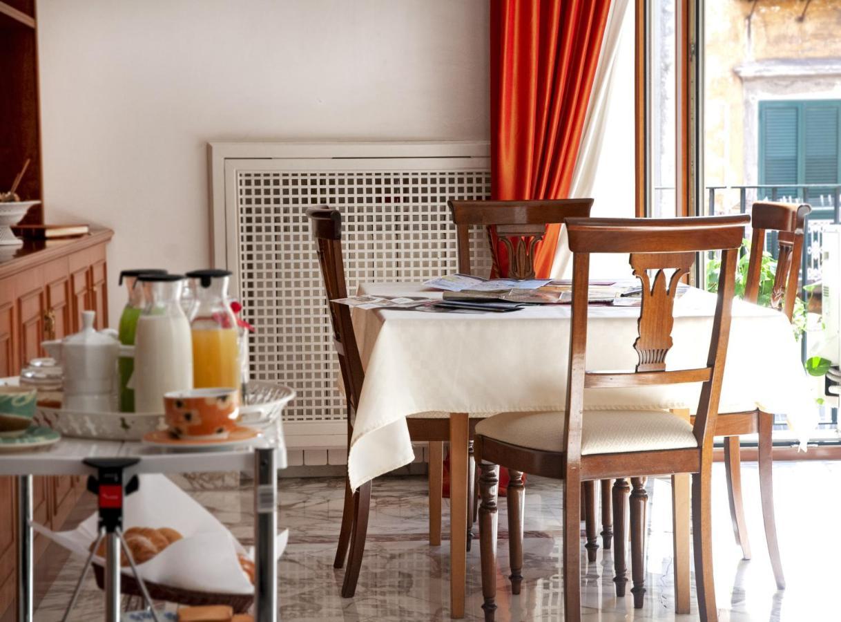 Bed and Breakfast Artis Domus Napoli Esterno foto